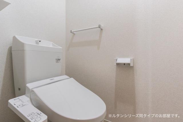 トイレ　温水洗浄便座