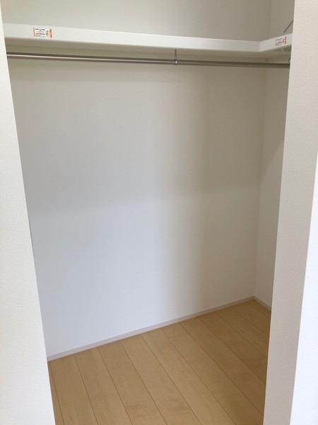 収納　ウォークインクローゼット