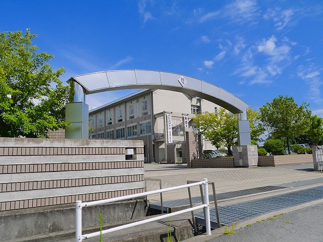 高校・高専　奈良大学附属高等学校（高校・高専）まで2203m