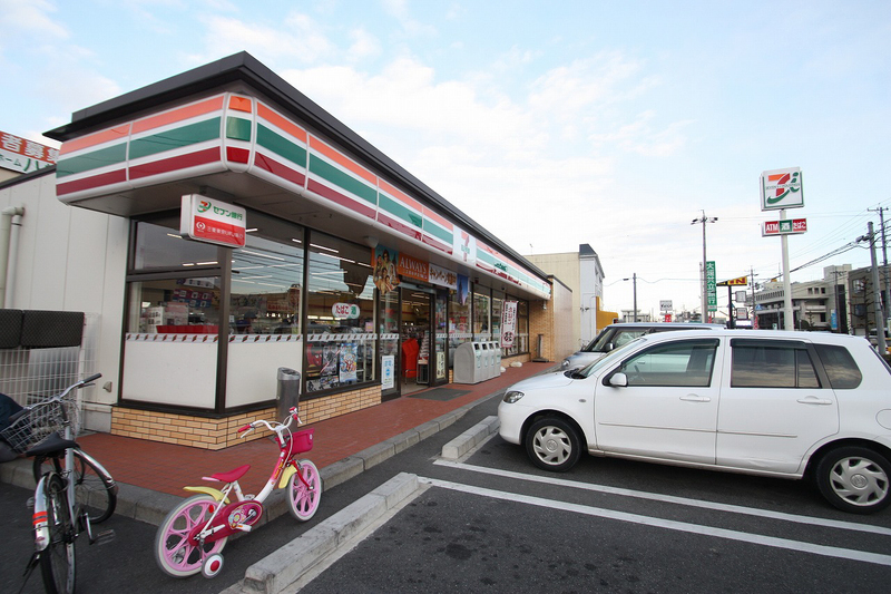 コンビニ　セブンイレブン 北名古屋熊之庄西出店（コンビニ）まで440m