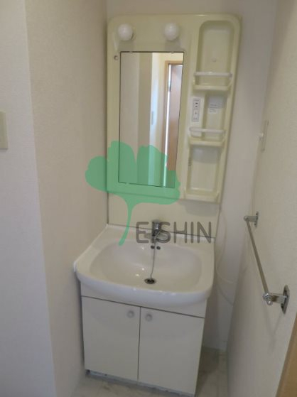 洗面設備　シンプルで使いやすい洗面台です！