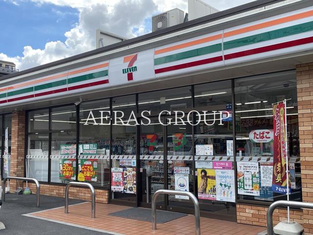 コンビニ　セブン-イレブン 板橋東新町２丁目店（コンビニ）まで304m