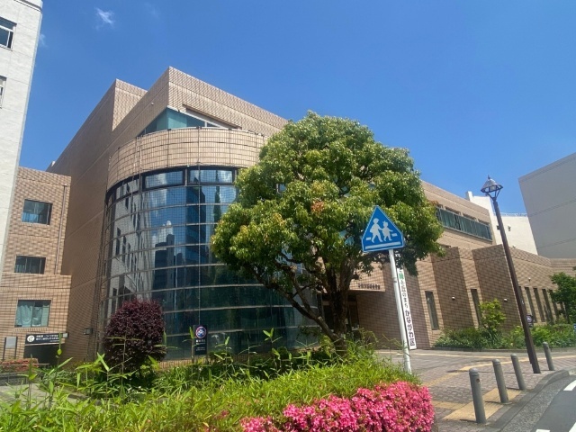 役所　横浜市神奈川区役所（役所）まで558m
