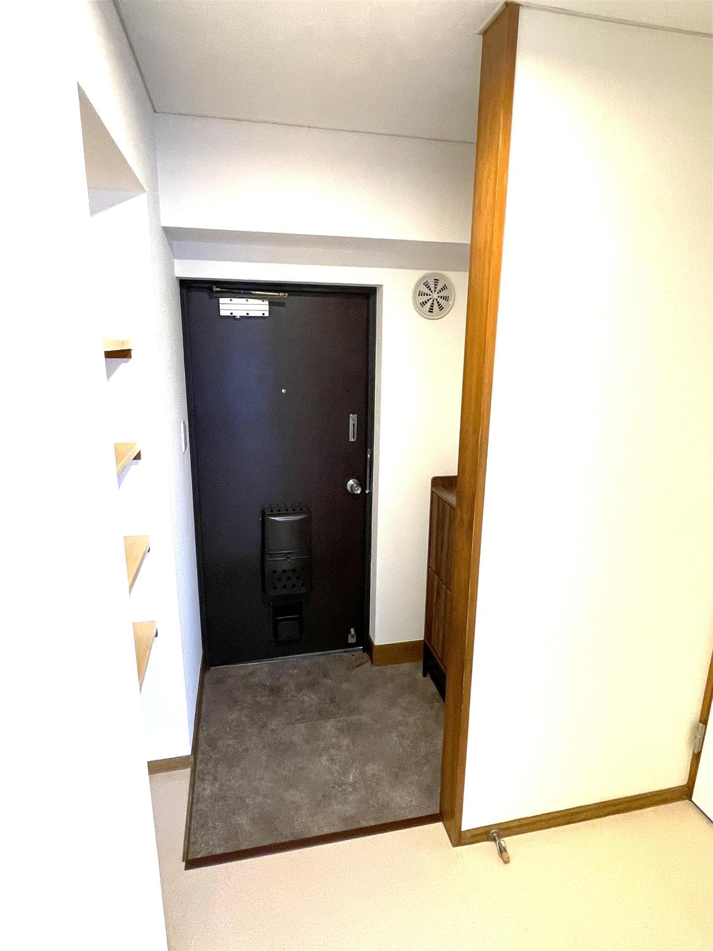 玄関　エアコン
