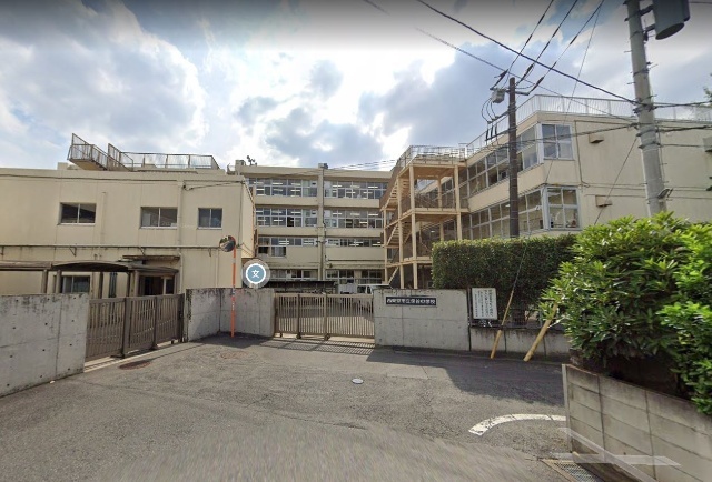 中学校　西東京市立保谷中学校（中学校）まで1170m