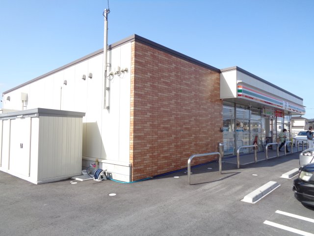 コンビニ　セブン－イレブン　米原中多良店（コンビニ）まで500m