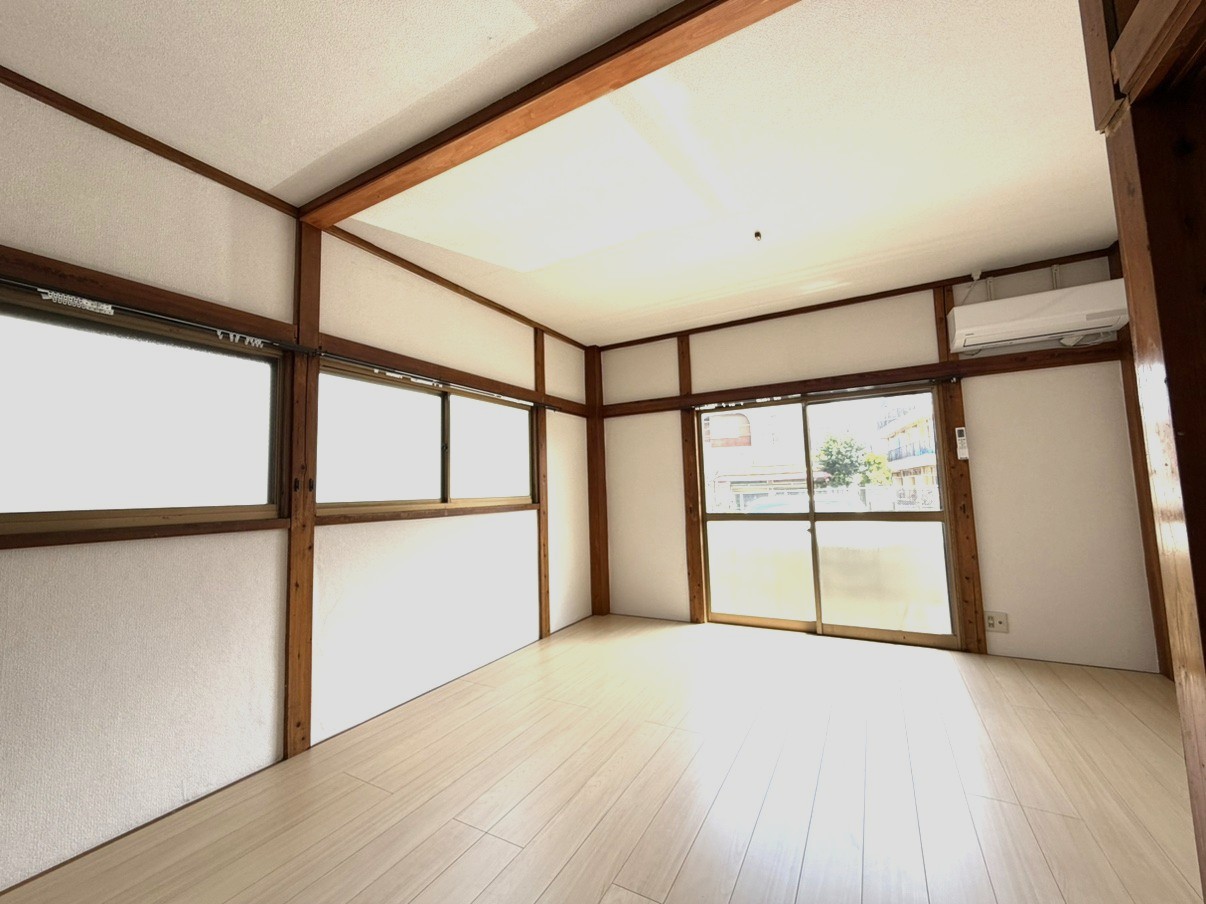 あけぼのコーポの居間写真