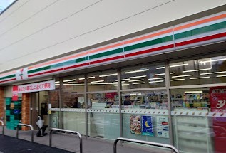 コンビニ　セブン-イレブン 板橋坂下1丁目店（コンビニ）まで1818m