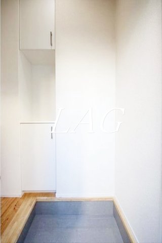 玄関　玄関です。
