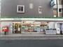 コンビニ　ファミリーマート 綾瀬二丁目店（コンビニ）まで462m