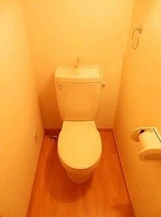 プロフ九段のトイレ写真
