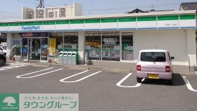 コンビニ　ファミリーマート呼続二丁目店（コンビニ）まで320m