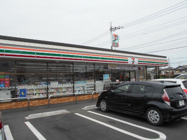 コンビニ　セブン-イレブン岩槻江川店（コンビニ）まで663m
