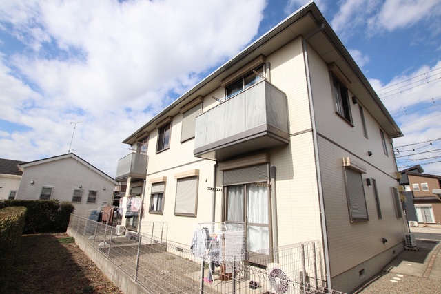 建物外観　南向きの物件です♪