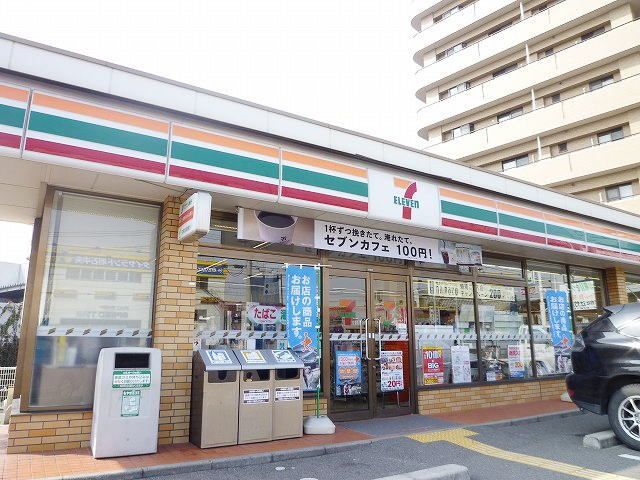 コンビニ　セブンイレブン明石硯町店（コンビニ）まで750m