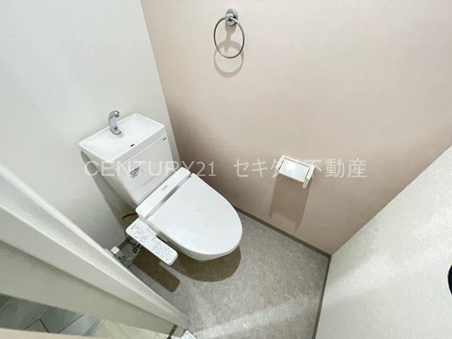 トイレ　温水洗浄便座