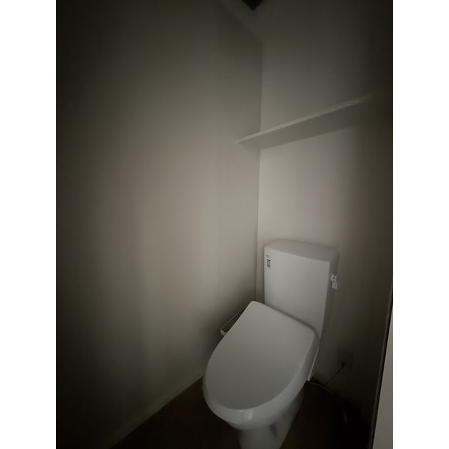 Rooms万代5のトイレ写真