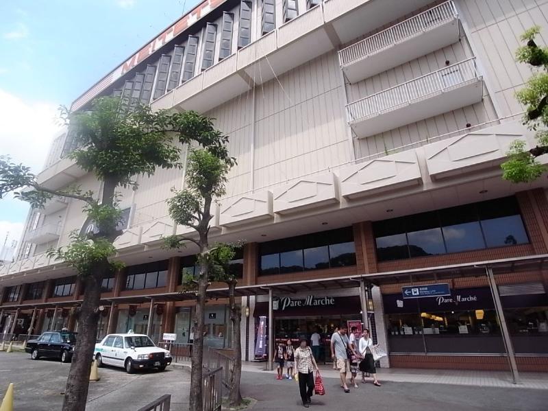 ドラックストア　マツモトキヨシ パレマルシェ神宮店（ドラッグストア）まで815m