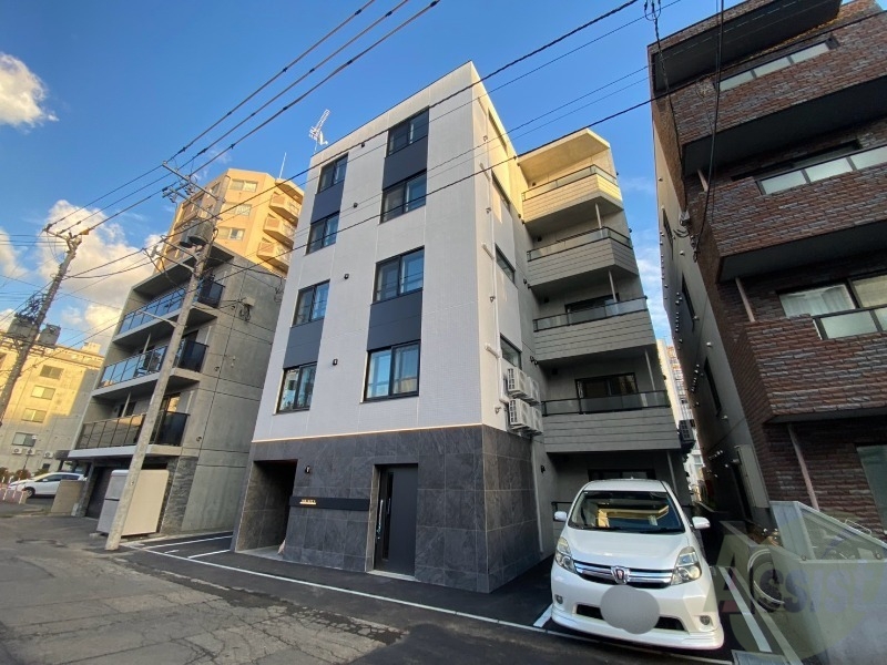 建物外観　札幌市中央区南八条西１２丁目「ＩＮＦＩＮＩＴＹ南８条」
