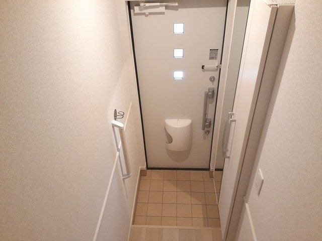 ル・シエルIIの玄関写真