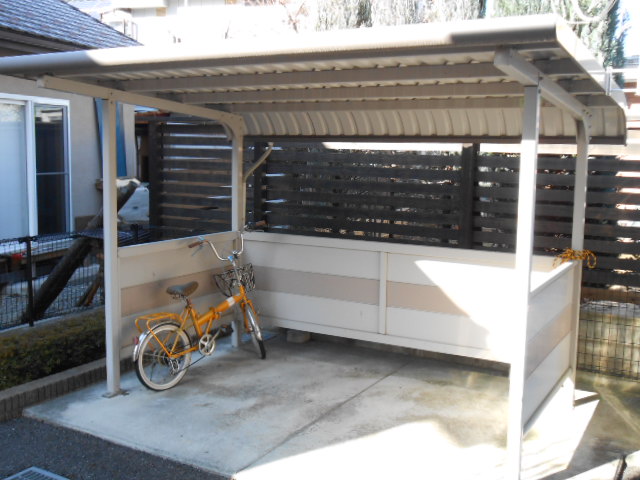 駐車場　駐輪場（共用）完備