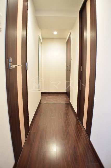 S-RESIDENCE淀屋橋の玄関写真