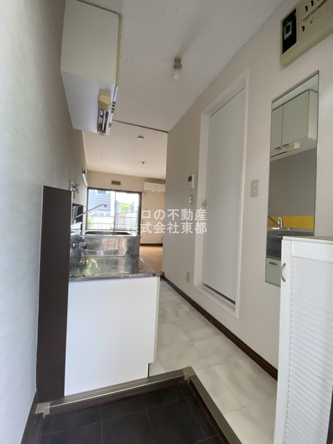 玄関　玄関から見たお部屋です☆