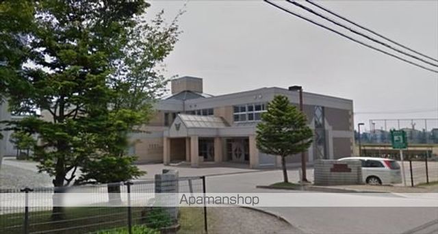 中学校　下音更中学校（中学校）まで924m
