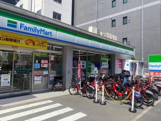 コンビニ　ファミリーマート堀留町二丁目店（コンビニ）まで133m