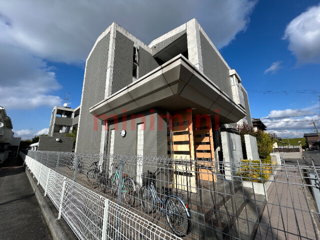 阪急京都線 茨木市駅 徒歩31分 築26年