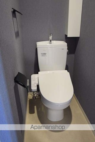 水島臨海鉄道 倉敷市駅 徒歩11分 10階建 築4年のトイレ写真