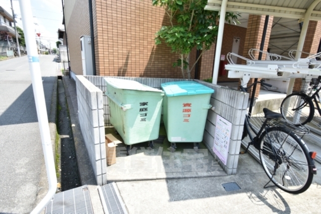 南海泉北線 深井駅 徒歩9分 2階建 築21年の外観写真