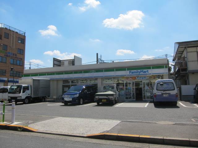 コンビニ　ファミリーマート　上板橋3丁目店（コンビニ）まで61m