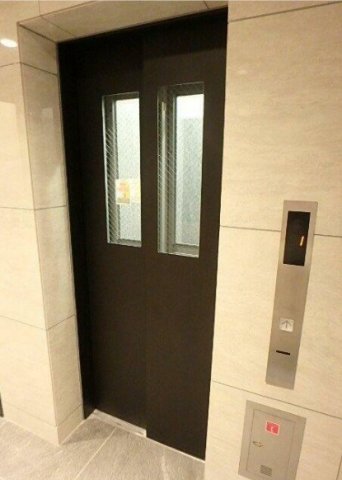 ＪＲ中央線 千駄ケ谷駅 徒歩5分 10階建 築11年の外観写真