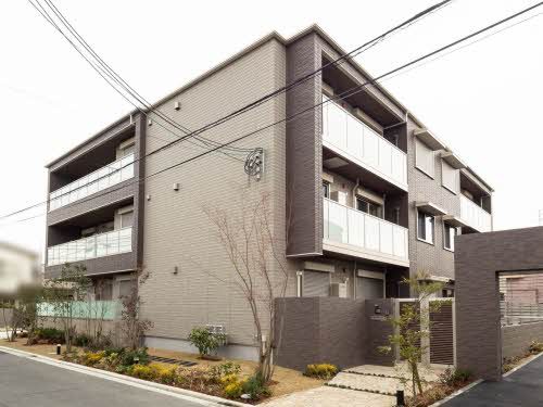 建物外観　積水ハウス施工３階建て重量鉄骨造物件です。