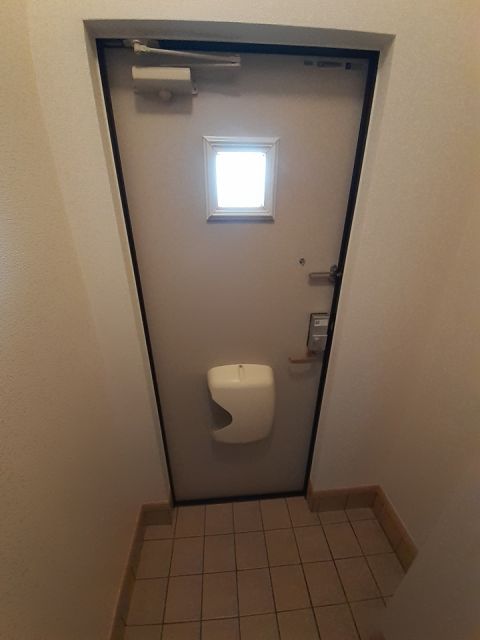 ＪＲ信越本線 磯部駅 徒歩34分 2階建 築16年の玄関写真