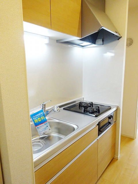 ＪＲ中央線 立川駅 バス乗車時間：25分 最寄りバス停で下車 徒歩3分 3階建 築10年のキッチン写真