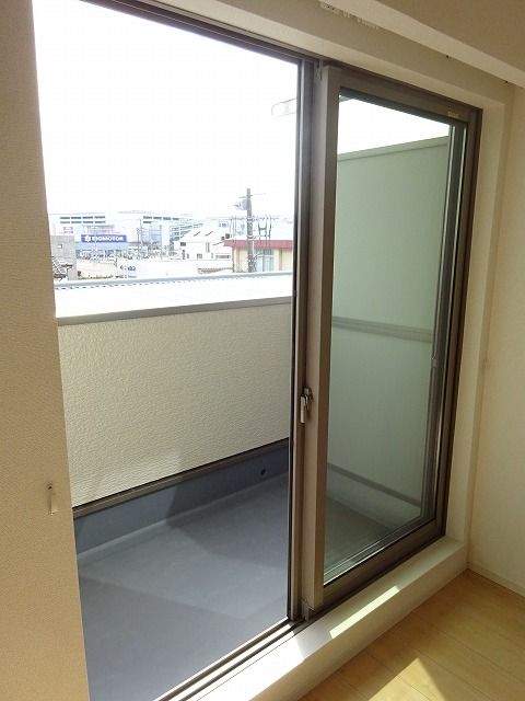 ＪＲ中央線 立川駅 バス乗車時間：25分 最寄りバス停で下車 徒歩3分 3階建 築10年の内装写真