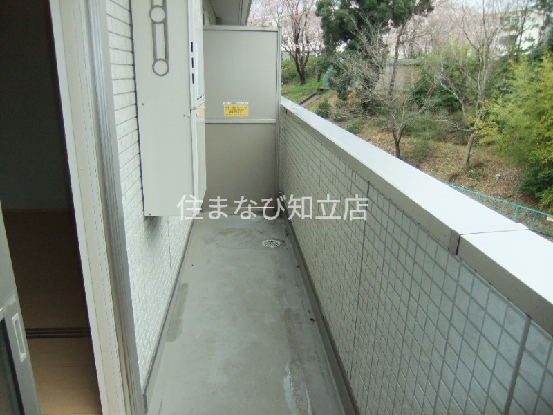 名鉄豊田線 豊田市駅 バス乗車時間：28分 最寄りバス停で下車 徒歩3分 3階建 築15年の内装写真