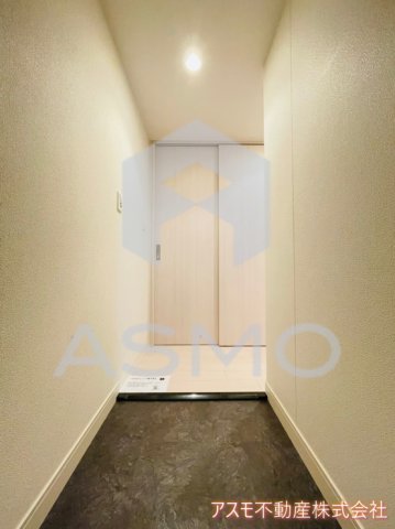 玄関　※建物内別間取参考写真