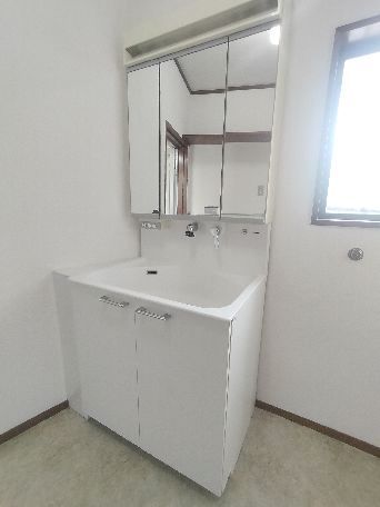 洗面設備　洗面化粧台
