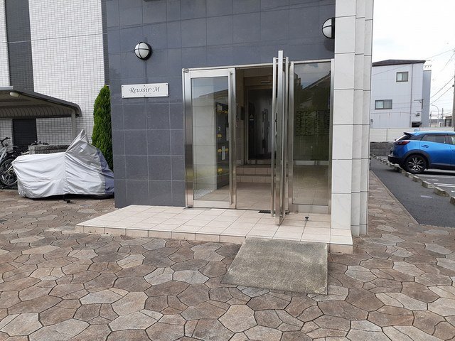 レユシール エムの外観写真