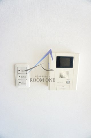 セキュリティ　モニター付きインターホンです。