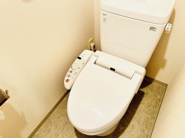 トイレ　＊同間取り別部屋参照