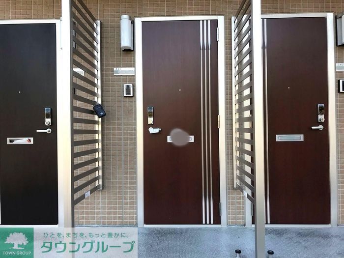エントランス　お問合せはタウンハウジングまで！※現地待合わせ相談可能