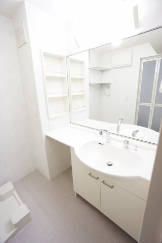 洗面設備　同物件・別の部屋の写真です。