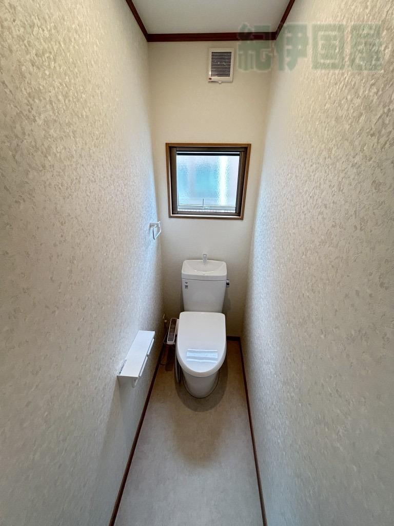 ＪＲ御殿場線 松田駅 徒歩9分 1階建 築48年のトイレ写真