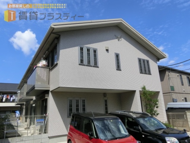 建物外観　変わらないヤワタを感じるならここ。敷地内駐車場も御座います。