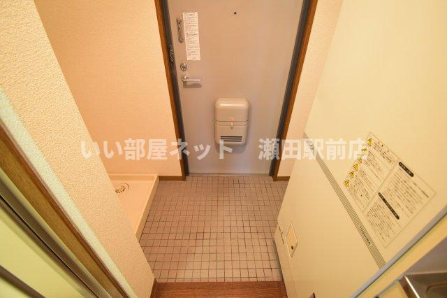 ＪＲ湖西線 おごと温泉駅 徒歩10分 2階建 築31年の玄関写真