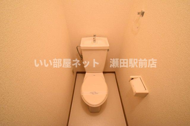 ＪＲ湖西線 おごと温泉駅 徒歩10分 2階建 築31年のトイレ写真